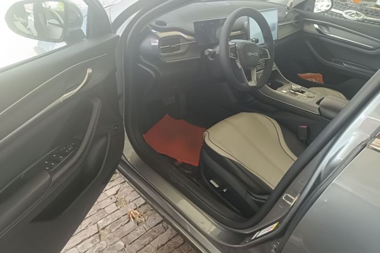 Used BYD Destroyer 05 2023 Champion Edition DM-i 55KM Prestige Model Driver Seat