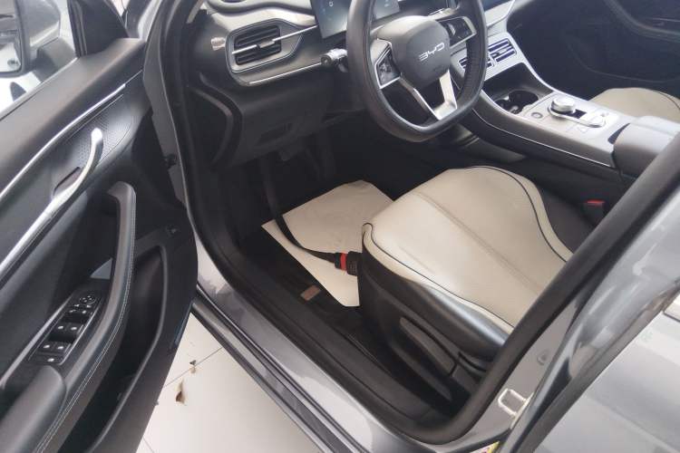 Used BYD Destroyer 05 2023 Champion Edition DM-i 120KM Luxury Model Driver Seat