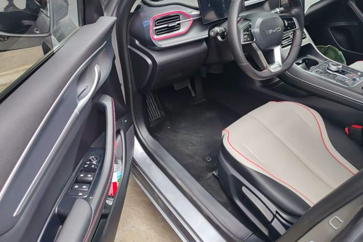 Used BYD Destroyer 05 2023 Champion Edition DM-i 55KM Luxury Model Driver Seat