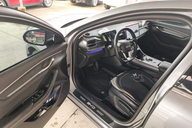 Used BYD Destroyer 05 2023 Champion Edition DM-i 55KM Luxury Model Driver Seat