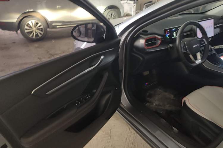 Used BYD Destroyer 05 2023 Champion Edition DM-i 55KM Luxury Model Driver Seat