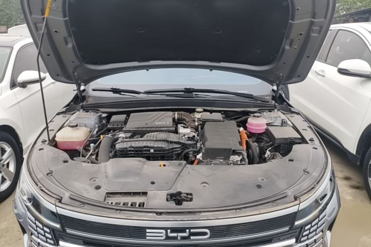 Used BYD Destroyer 05 2023 Champion Edition DM-i 120KM Prestige Model Engine Bay