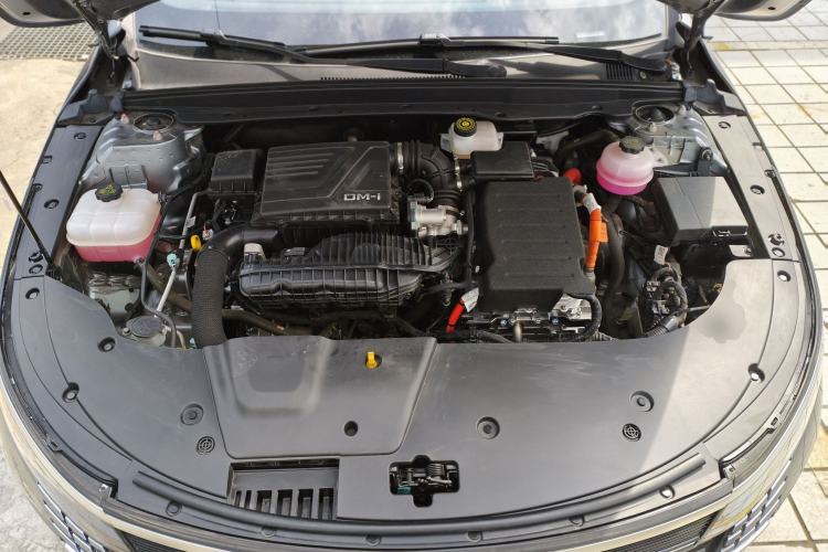 Used BYD Destroyer 05 2023 Champion Edition DM-i 120KM Prestige Model Engine Bay