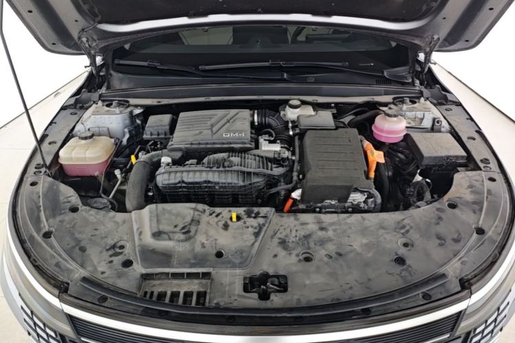 Used BYD Destroyer 05 2023 Champion Edition DM-i 55KM Luxury Model Engine Bay