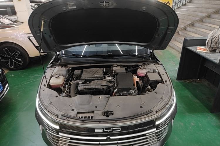 Used BYD Destroyer 05 2023 Champion Edition DM-i 55KM Luxury Model Engine Bay
