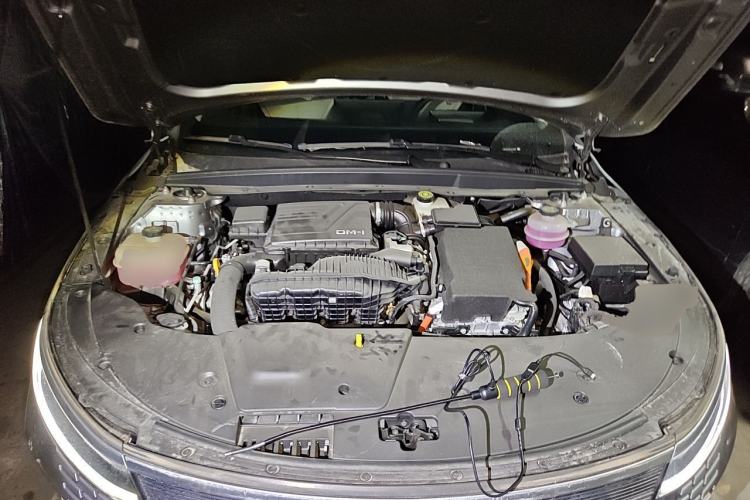 Used BYD Destroyer 05 2023 Champion Edition DM-i 55KM Luxury Model Engine Bay