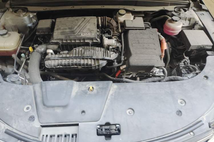 Used BYD Destroyer 05 2023 Champion Edition DM-i 55KM Luxury Model Engine Bay