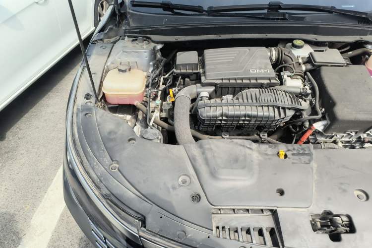 Used BYD Destroyer 05 2023 Champion Edition DM-i 120KM Prestige Model Engine Bay Right