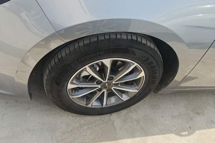 Used BYD Destroyer 05 2023 Champion Edition DM-i 55KM Luxury Model Exterior 4