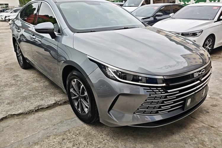 Used BYD Destroyer 05 2023 Champion Edition DM-i 55KM Luxury Model Front Right 45 Deg