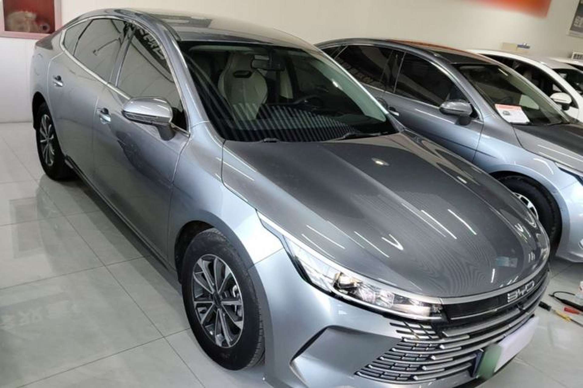 Used BYD Destroyer 05 2023 Champion Edition DM-i 55KM Luxury Model Front Right 45 Deg