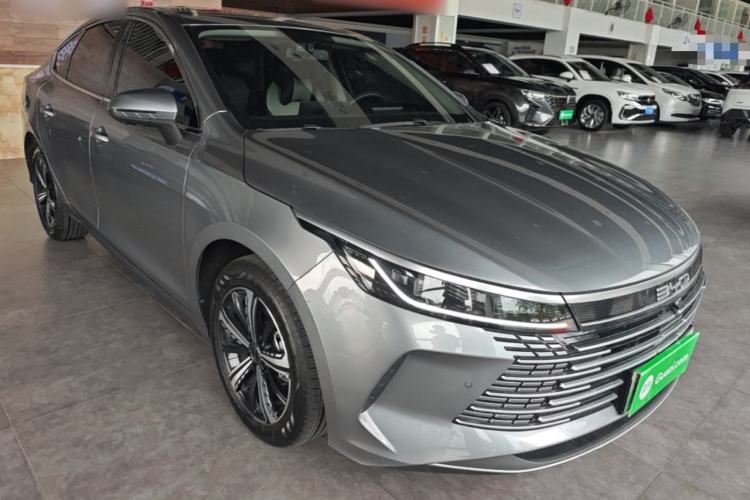 Used BYD Destroyer 05 2023 Champion Edition DM-i 120KM Prestige Model Front Right 45 Deg