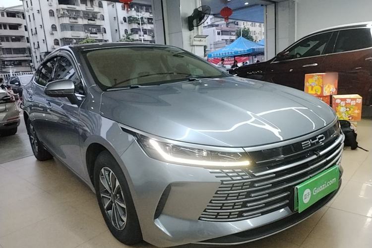 Used BYD Destroyer 05 2023 Champion Edition DM-i 55KM Luxury Model Front Right 45 Deg