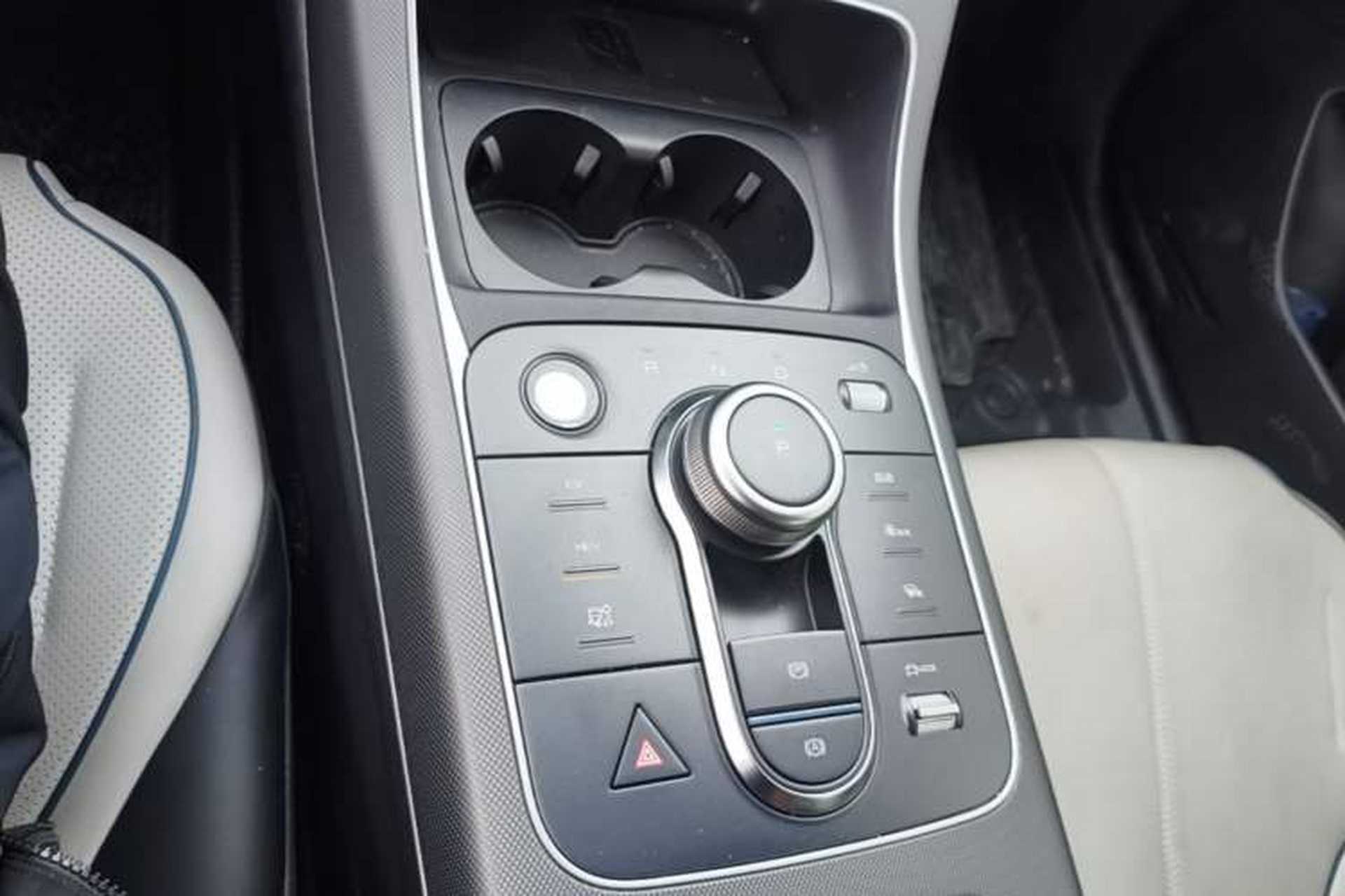 Used BYD Destroyer 05 2023 Champion Edition DM-i 120KM Prestige Model Gear Lever