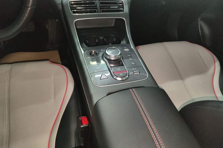 Used BYD Destroyer 05 2023 Champion Edition DM-i 120KM Prestige Model Gear Lever