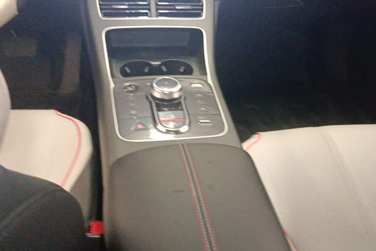 Used BYD Destroyer 05 2023 Champion Edition DM-i 55KM Luxury Model Gear Lever