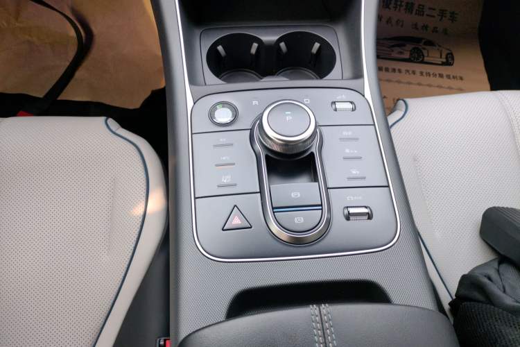 Used BYD Destroyer 05 2023 Champion Edition DM-i 55KM Luxury Model Gear Lever