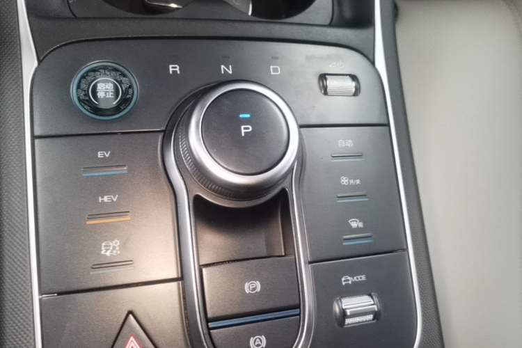 Used BYD Destroyer 05 2023 Champion Edition DM-i 55KM Prestige Model Gear Lever