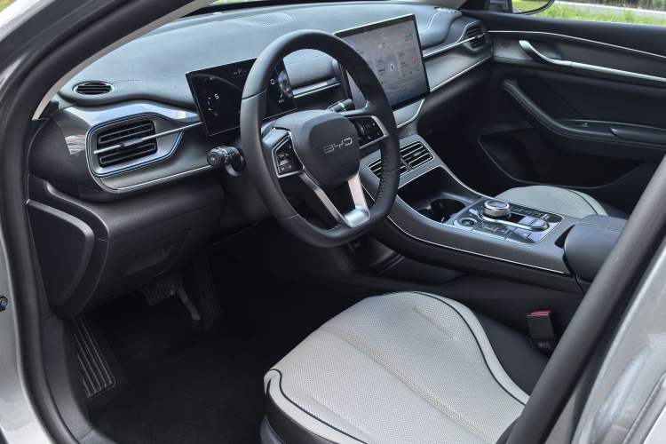 Used BYD Destroyer 05 2023 Champion Edition DM-i 55KM Luxury Model Interior 1