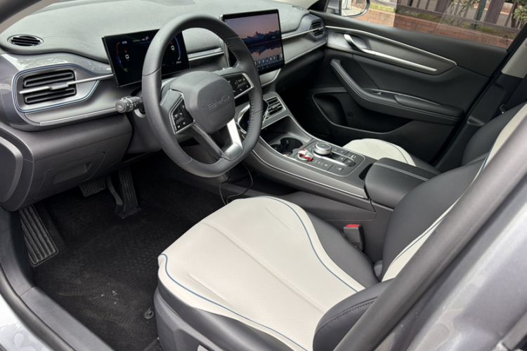Used BYD Destroyer 05 2023 Champion Edition DM-i 55KM Luxury Model Interior 2