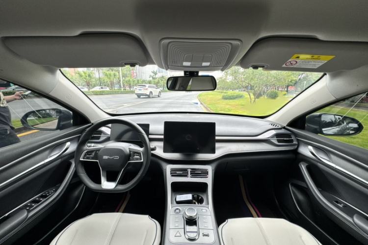 Used BYD Destroyer 05 2023 Champion Edition DM-i 120KM Prestige Model Interior 3