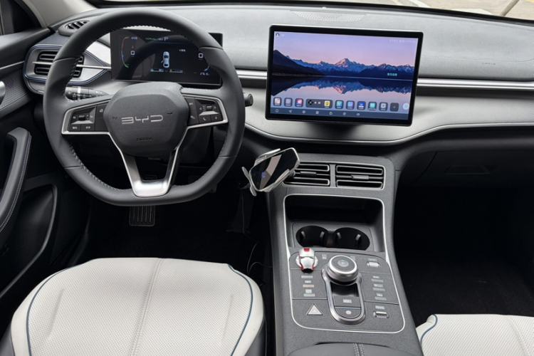 Used BYD Destroyer 05 2023 Champion Edition DM-i 55KM Luxury Model Interior 5