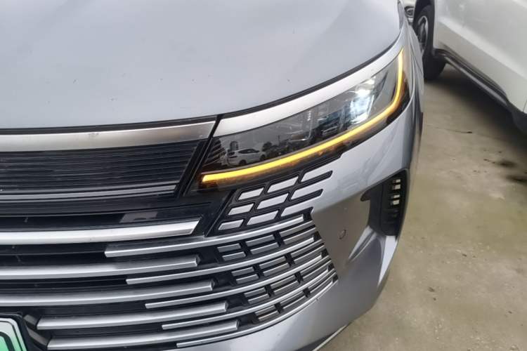 Used BYD Destroyer 05 2023 Champion Edition DM-i 120KM Prestige Model Left Front Headlight
