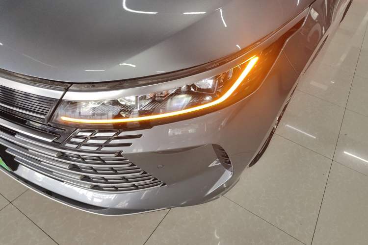 Used BYD Destroyer 05 2023 Champion Edition DM-i 120KM Prestige Model Left Front Headlight