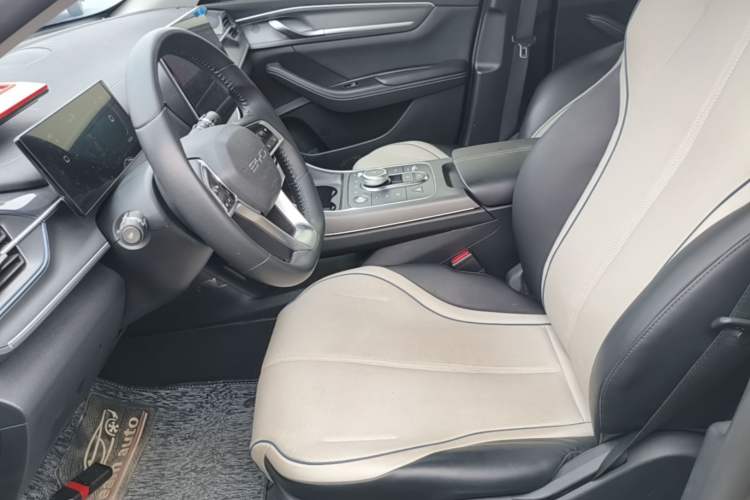 Used BYD Destroyer 05 2023 Champion Edition DM-i 120KM Prestige Model Left Front Seat