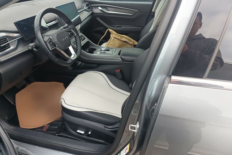Used BYD Destroyer 05 2023 Champion Edition DM-i 55KM Prestige Model Left Front Seat