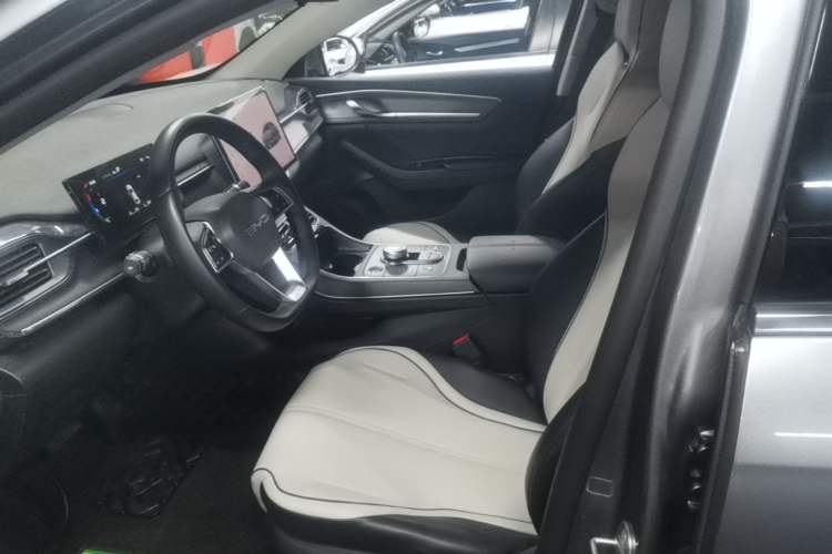 Used BYD Destroyer 05 2023 Champion Edition DM-i 55KM Prestige Model Left Front Seat