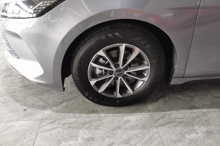 Used BYD Destroyer 05 2023 Champion Edition DM-i 55KM Luxury Model Left Front Wheel Hub