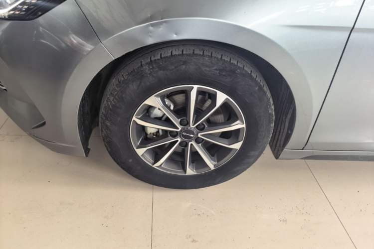 Used BYD Destroyer 05 2023 Champion Edition DM-i 55KM Luxury Model Left Front Wheel Hub