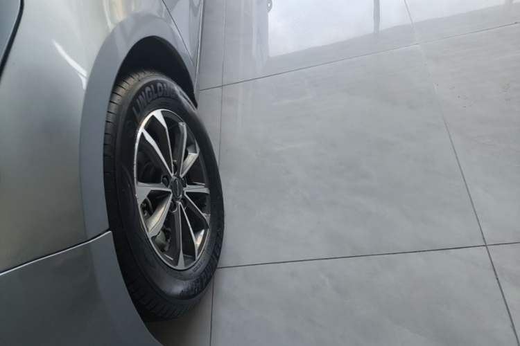 Used BYD Destroyer 05 2023 Champion Edition DM-i 55KM Luxury Model Left Front Wheel Hub