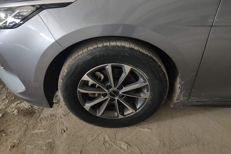 Used BYD Destroyer 05 2023 Champion Edition DM-i 55KM Luxury Model Left Front Wheel Hub
