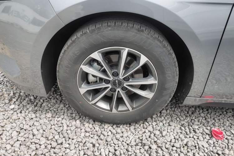 Used BYD Destroyer 05 2023 Champion Edition DM-i 55KM Luxury Model Left Front Wheel Hub
