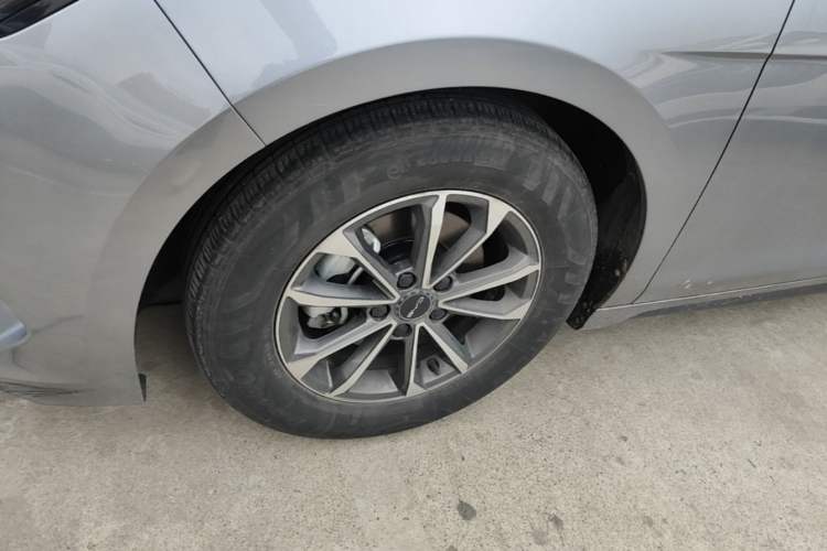 Used BYD Destroyer 05 2023 Champion Edition DM-i 55KM Luxury Model Left Front Wheel Hub