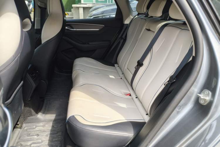 Used BYD Destroyer 05 2023 Champion Edition DM-i 120KM Prestige Model Left Rear Seat