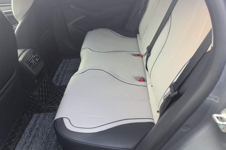 Used BYD Destroyer 05 2023 Champion Edition DM-i 55KM Luxury Model Left Rear Seat