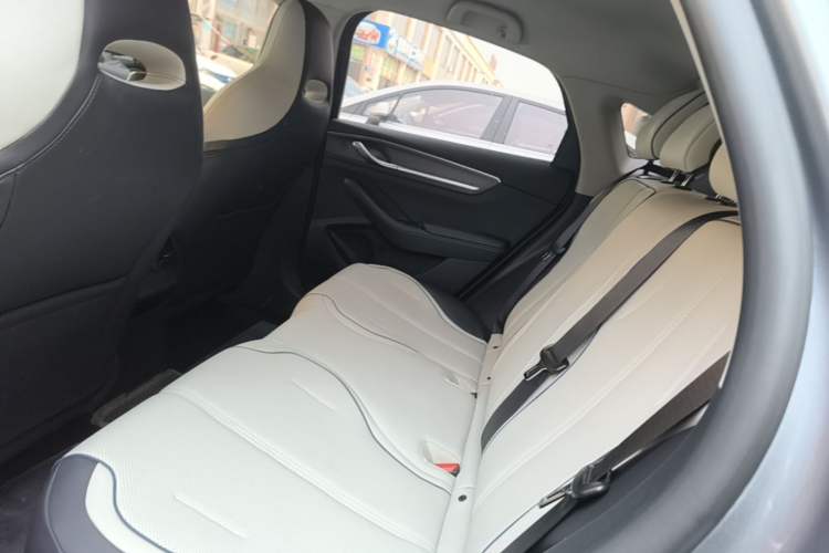 Used BYD Destroyer 05 2023 Champion Edition DM-i 55KM Luxury Model Left Rear Seat
