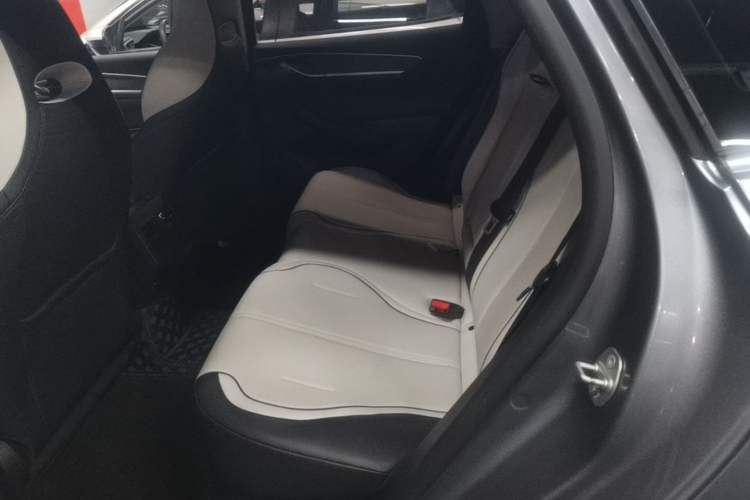 Used BYD Destroyer 05 2023 Champion Edition DM-i 55KM Prestige Model Left Rear Seat