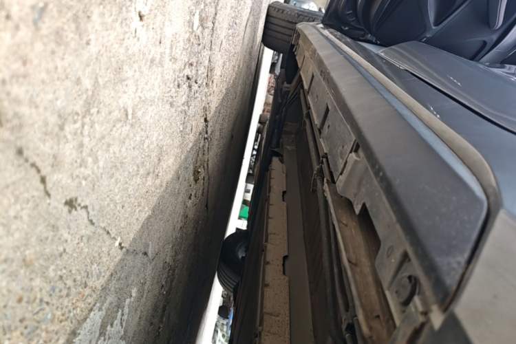Used BYD Destroyer 05 2023 Champion Edition DM-i 55KM Prestige Model Left Side Sill