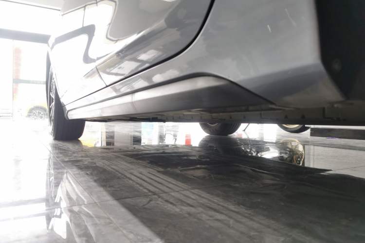 Used BYD Destroyer 05 2023 Champion Edition DM-i 55KM Luxury Model Left Side Sill