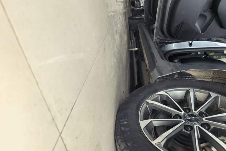 Used BYD Destroyer 05 2023 Champion Edition DM-i 55KM Luxury Model Left Side Sill