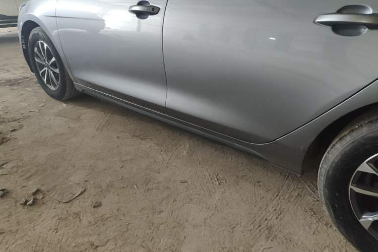 Used BYD Destroyer 05 2023 Champion Edition DM-i 55KM Luxury Model Left Side Sill