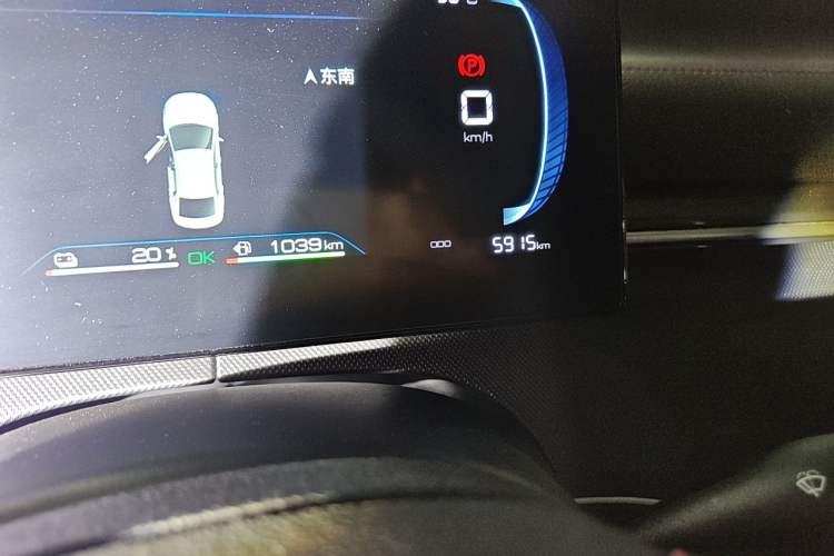 Used BYD Destroyer 05 2023 Champion Edition DM-i 55KM Luxury Model Odometer Close Up