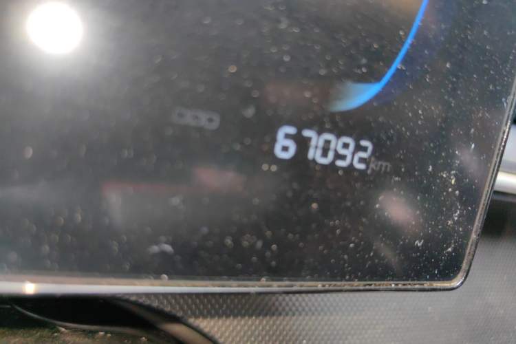 Used BYD Destroyer 05 2023 Champion Edition DM-i 55KM Luxury Model Odometer Close Up