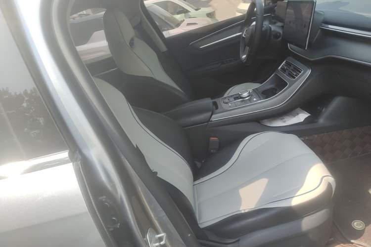 Used BYD Destroyer 05 2023 Champion Edition DM-i 120KM Luxury Model Right Front Seat