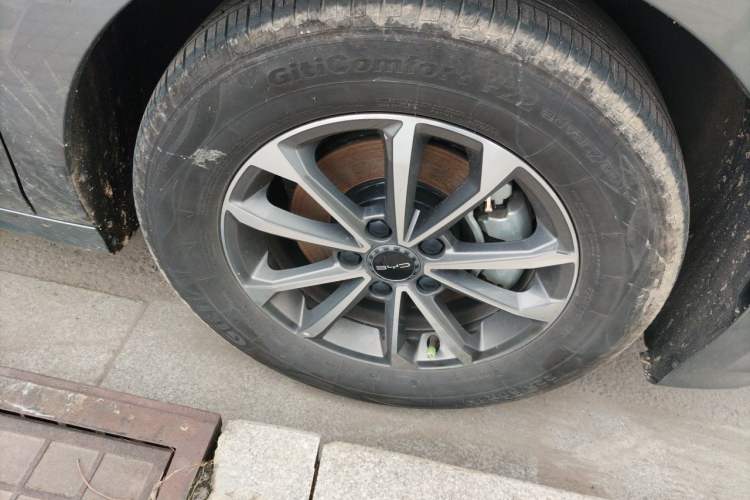 Used BYD Destroyer 05 2023 Champion Edition DM-i 55KM Luxury Model Right Front Wheel Hub