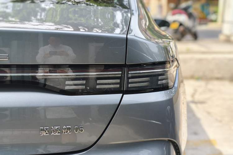 Used BYD Destroyer 05 2023 Champion Edition DM-i 120KM Prestige Model Right Rear Taillight